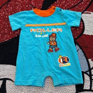 VINTAGE Y2K SIMPLY BASIC BLUE ORANGE ROLLERBLADE BEAR ROMPER SIZE 0/3 MONTHS